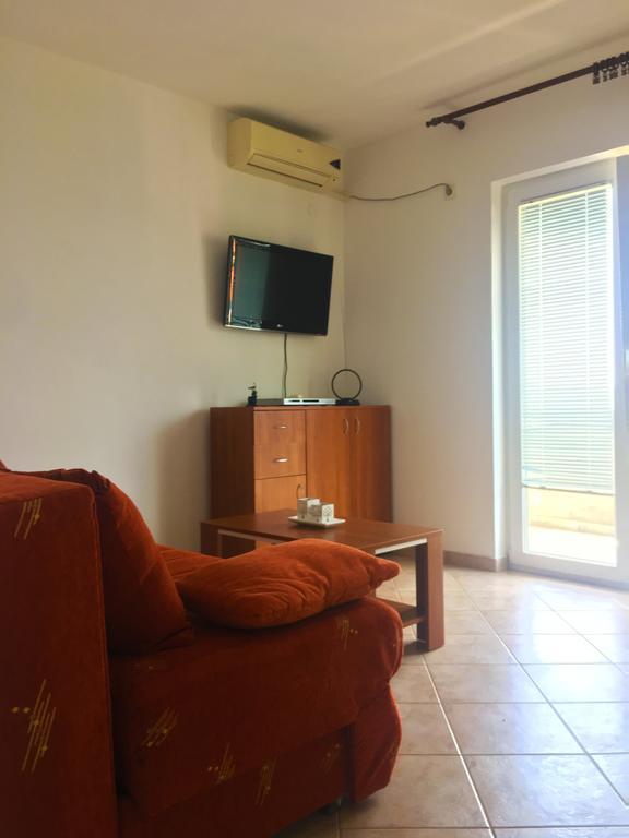 Milmaris Apartments Teodo Esterno foto